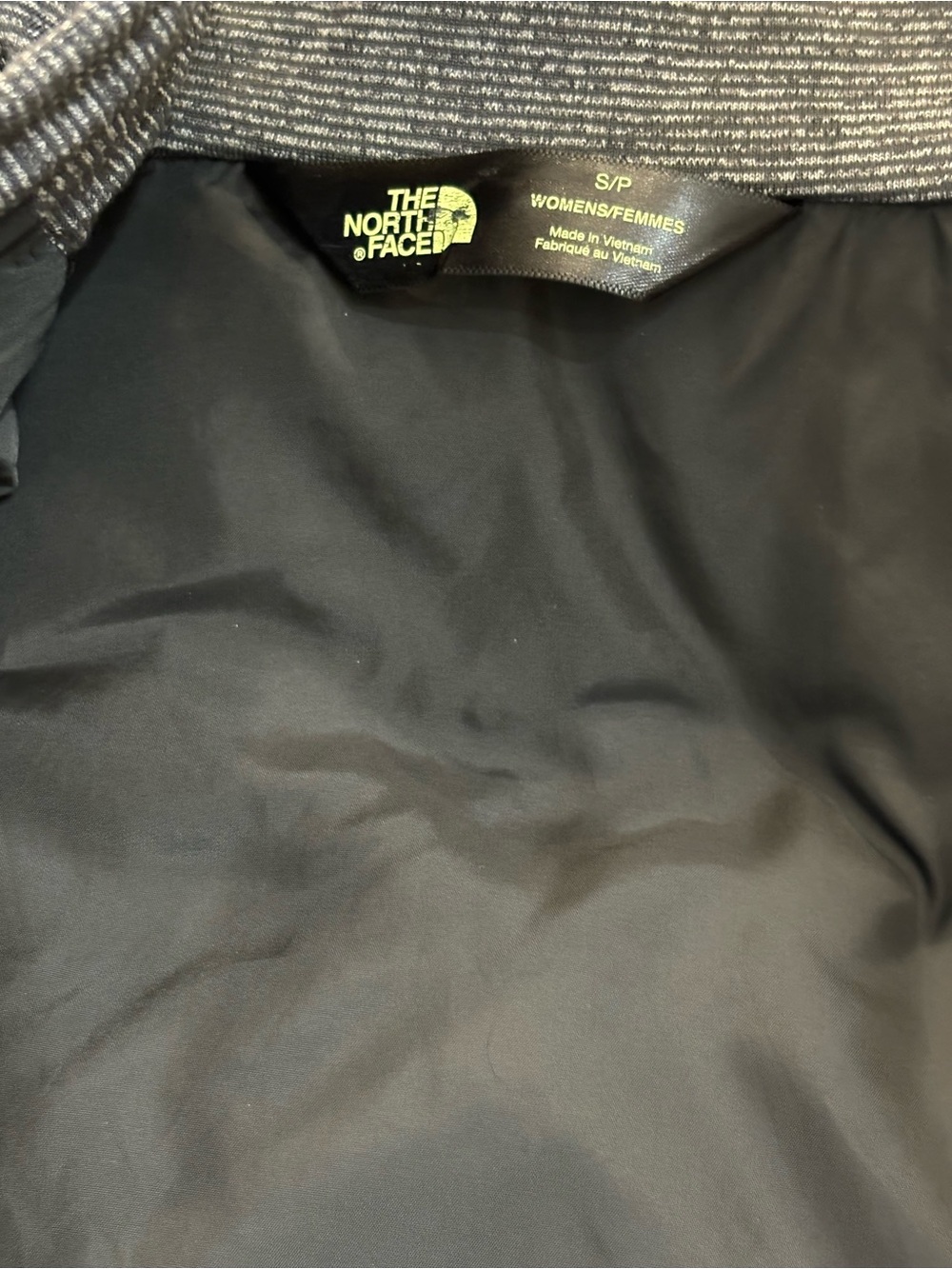 THE NORTH FACE Womens Gray
Pseudio Full Zip Quilted Gilet Puffer
Vest Size Small - Picture 9 of 10